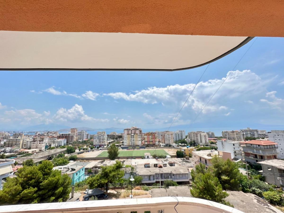 SarandëErmis Apartamentアパートメント エクステリア 写真
