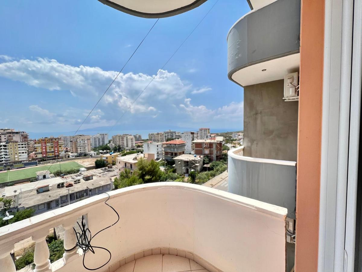SarandëErmis Apartamentアパートメント エクステリア 写真
